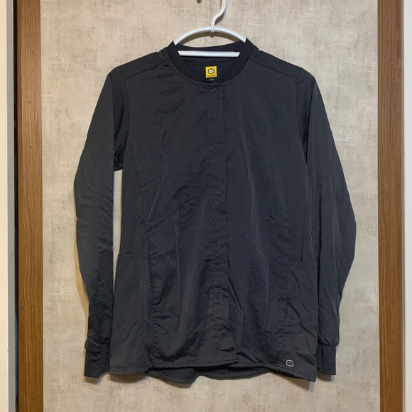 WonderWink four piece bundle - Picture 5 of 9